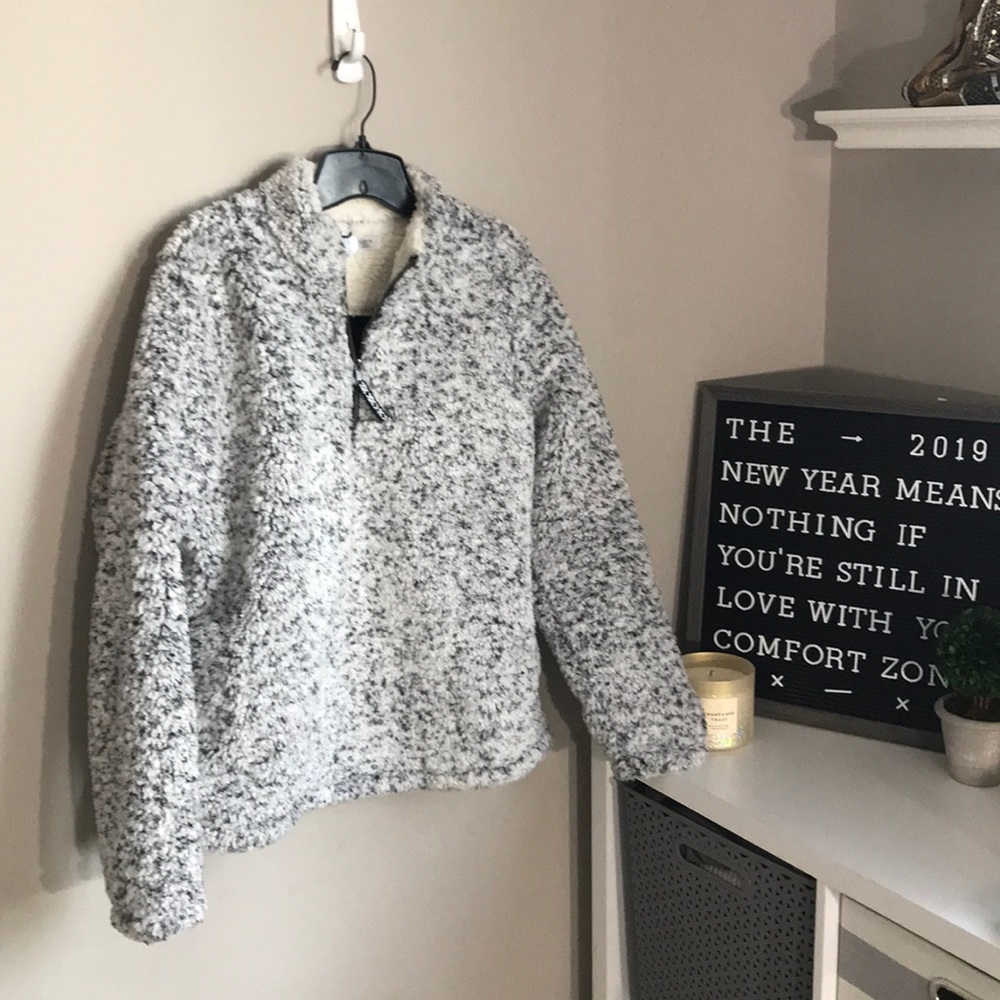 ❗️SALE❗️Fluffy pull over